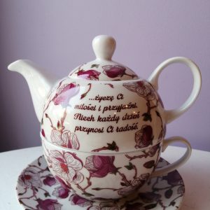 Dzbanek z filiżanką i spodkiem z okazji urodzin