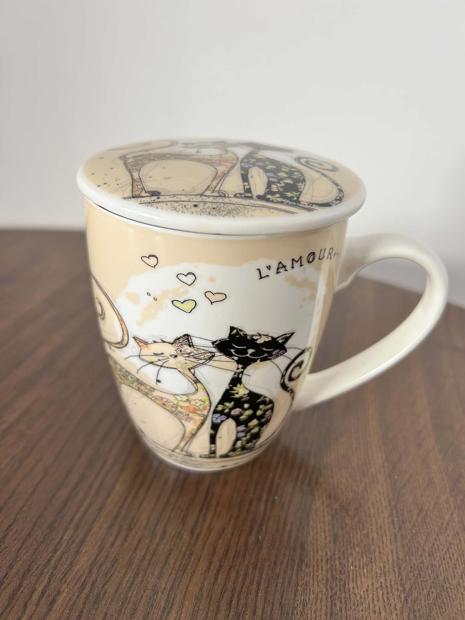 Kubek porcelanowy z zaparzaczem Zakochane kotki L’AMOUR